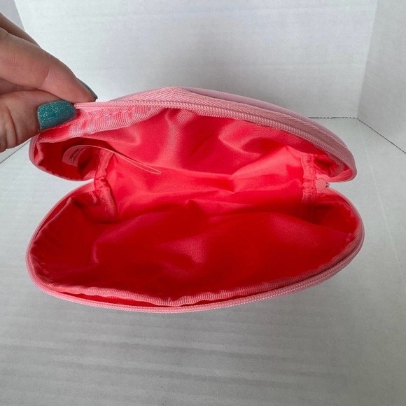 Mad Beauty Disney Princess Cosmetic Bag Pink Makeup Travel Jasmine Cinderella - Picture 5 of 7